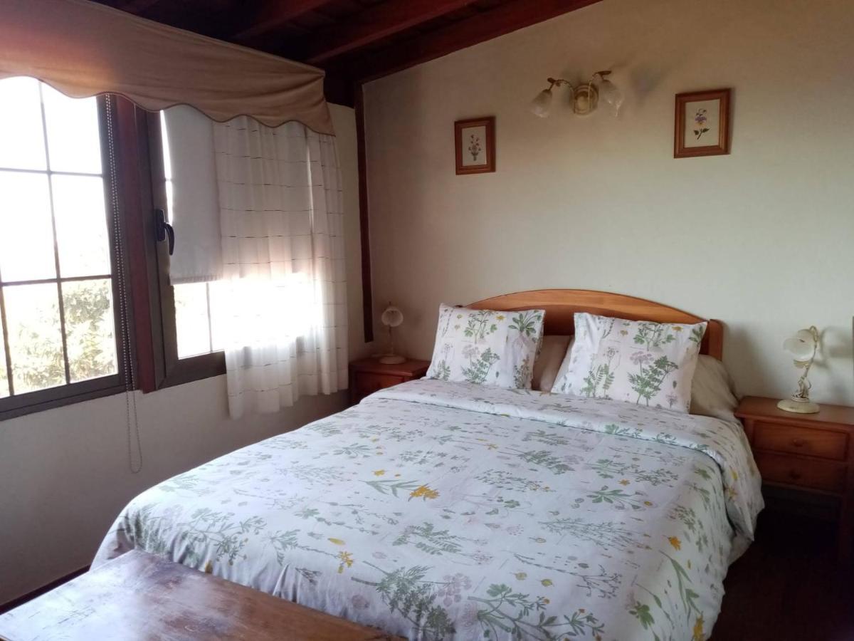 Casa Rosales With Pool & Wifi Holiday home